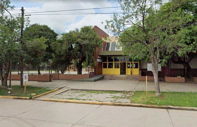 Imagen de Google. Escuela N.º 40 “Mariano Moreno”, en San Cristóbal, Santa Fe (Argentina).