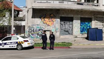 una mujer de 75 anos murio tras caer al vacio desde el sexto piso cuando intento sujetar una planta