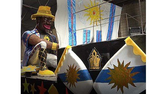 Así se hicieron los carros alegóricos para el desfile de Carnaval