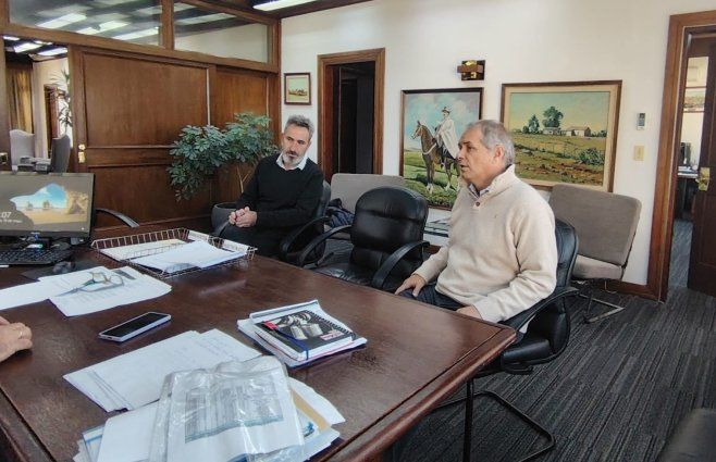 Foto: IDM. Guillermo López se reunió este martes con Miguel Abella.