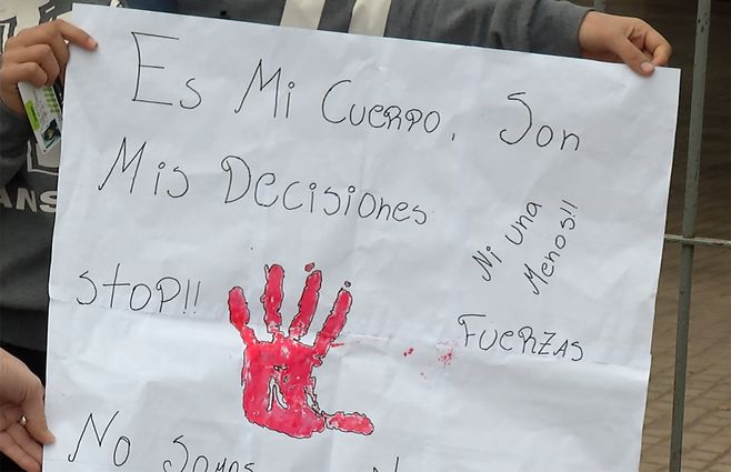 alumnos-utu-colon-abuso-manifestacion.jpg