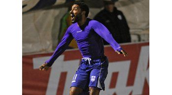 Defensor ganó y clasificó a cuartos de final de Copa Libertadores
