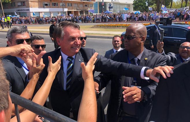 bolsonaro-saludado-dos.jpg