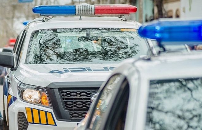 policia-patrullero-patrulleros-policial-movil.jpg