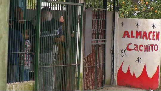 almacén asesinato policía