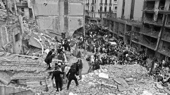 Foto: AFP. Atentado de la AMIA en 1994, en Argentina. 