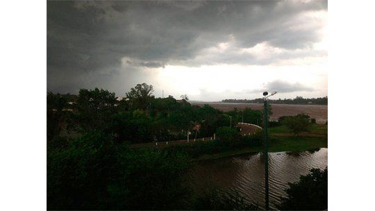 Alerta Naranja por tormentas fuertes para gran parte del país