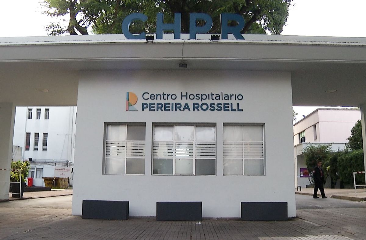 Beba de un año grave tras recibir tres disparos de bala cuando estaba en el dormitorio de su casa