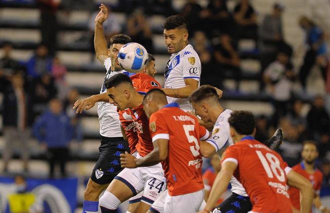 nacional velez foco uy (2).jpeg