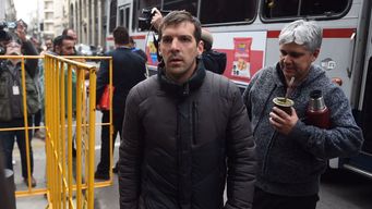 Presidente del sindicato de OSE Federico Kreimerman entrando a Fiscalía. Foto: FocoUy.