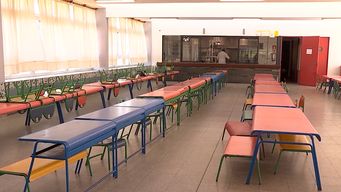 ninos que van a escuelas cerradas por paro podran ir a otra abierta para almorzar