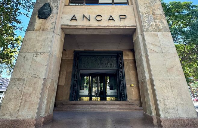 fotoemigutierrez-ancap-edificio-fachada