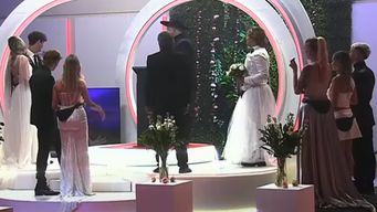 los invitados, palabras y el momento del si: asi fue la boda multiple en gran hermano