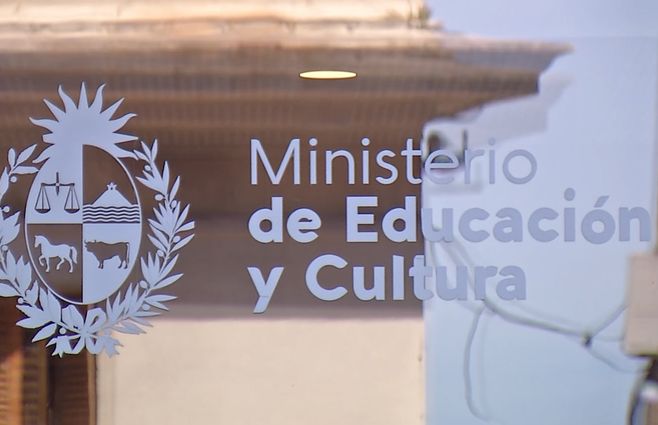 MINISTERIO-DE-EDUCACIÓN-Y-CULTURA---MEC.jpg