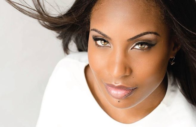 Chondra Profit está recurriendo a sus ahorros para vivir. 