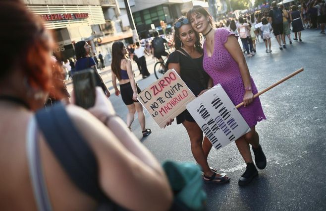 Marcha del 8M 2023. Foto: Gastón Britos / Foco UY