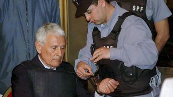 murio miguel etchecolatz, emblematico represor de la dictadura argentina