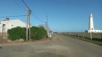 un nino esta grave tras caer en una piscina en la paloma; fue trasladado de urgencia hacia maldonado