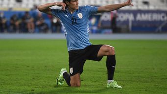 edinson cavani autorizado a jugar en brasil por eliminatorias
