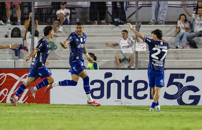 Millan festejando el gol. Foto: Foco UY