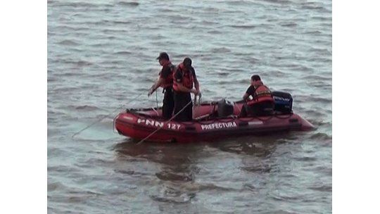 Se ahogó un niño de 8 años en Atlántida, Prefectura lo busca