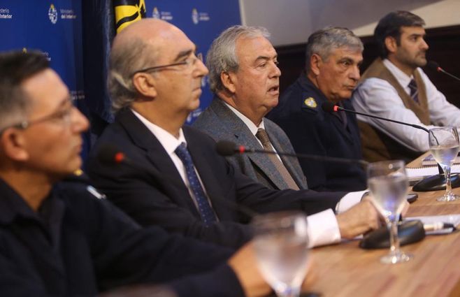 Foto: FocoUy. Las autoridades encabezaron una conferencia de prensa en la tarde de este martes.