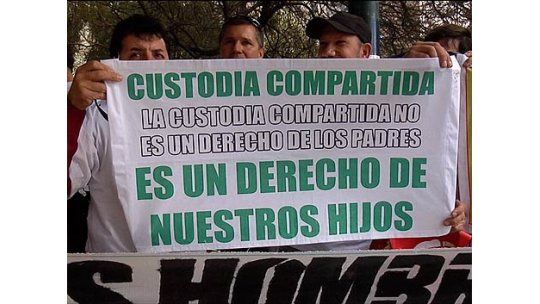 Movilización de padres divorciados; reclaman tenencia compartida