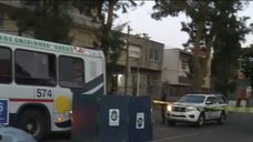 Un peatón fue embestido primero por un auto y luego por un ómnibus en la zona del Buceo