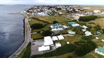 legisladores de la coalicion viajan a islas malvinas, invitados por la embajada britanica 
