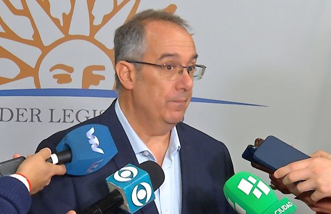 Ministro Mahía anunció proyecto de ley sobre participación de docentes en los Consejos de la ANEP.