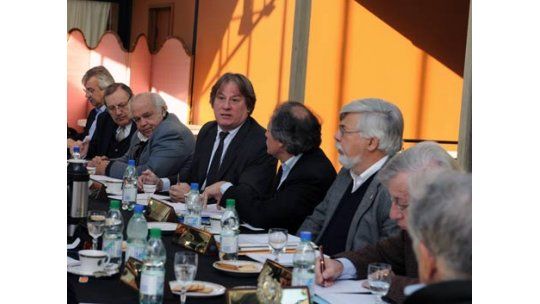 Consejo de Ministros defendió salida escogida para Pluna