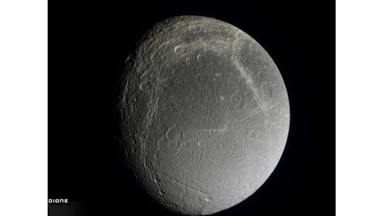 Nasa anuncia que hay oxígeno en una luna de Saturno
