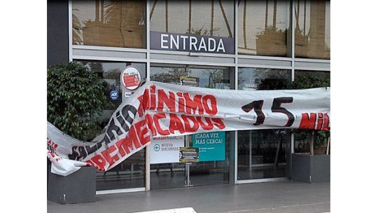 Empleados de supermercados aceptaron propuesta del gobierno