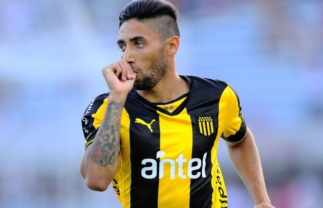 A los 30 a&ntilde;os, Urreta firm&oacute; contrato con Pe&ntilde;arol hasta diciembre