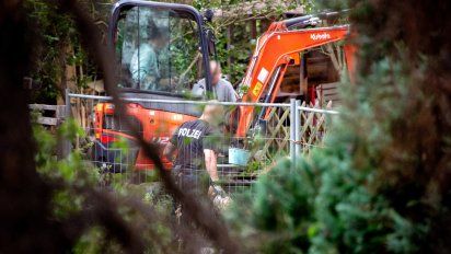 policia alemana excava un jardin en hanover en busca de restos de madeleine mccann