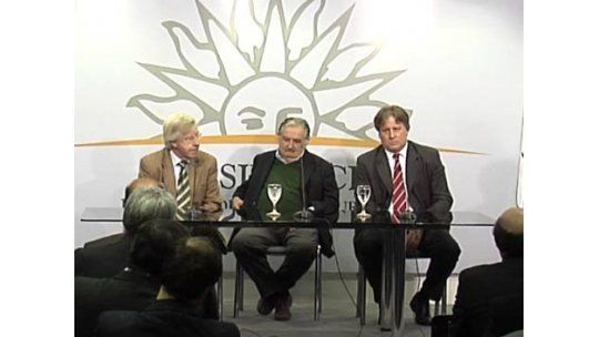 Ministros firmaron el impuesto al agro y ya sale hacia Diputados