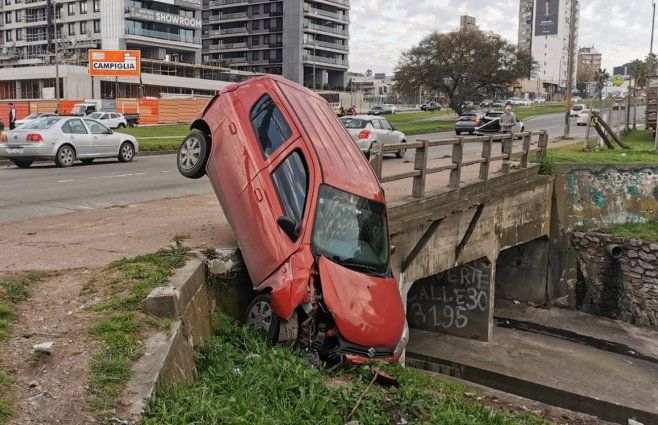 siniestro-camioneta-gran-velocidad-av-italia-miguel-chagas.jpg