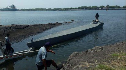 interceptan minisubmarino con casi una tonelada de cocaina