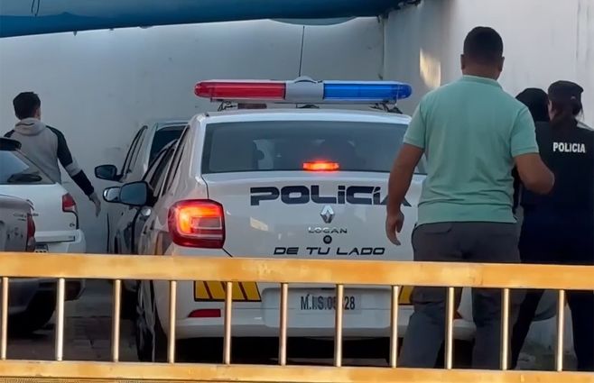 policia-fiscalia-mercedes.jpg