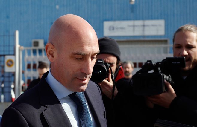 LUIS-RUBIALES-AFP-CONDENADO.jpg