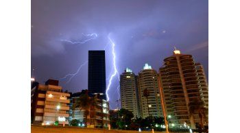 la alerta naranja se mantendra vigente hasta las 18 horas