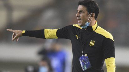 larriera: esto es penarol y todo lo que jugamos tenemos que ganarlo