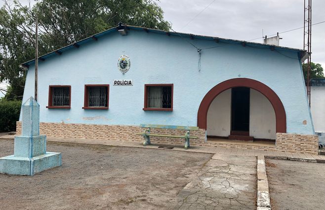 Policía de Palmitas, Soriano.