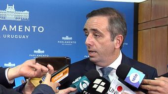 economia presento rendicion de cuentas en comision; frente amplio cuestiono numeros