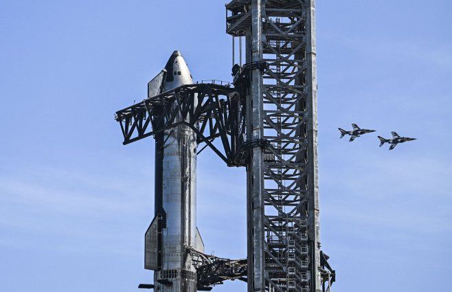 Foto: AFP. El SpaceX listo para ser lanzado este jueves.