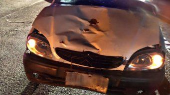 El auto que embistió al adolescente. Foto: Policía Caminera.&nbsp;