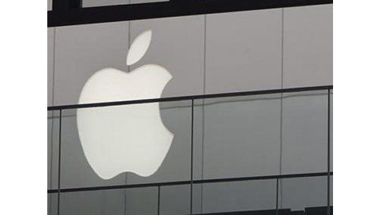 Apple presentó el iPhone 4S: 7 veces más rápido que el original