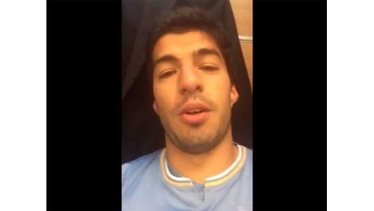 Mirá el video que grabó Suárez en el vestuario tras el triunfo