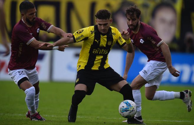 peñarol wanderers fecha 15 apertura 2023 foco uy (13).jpeg