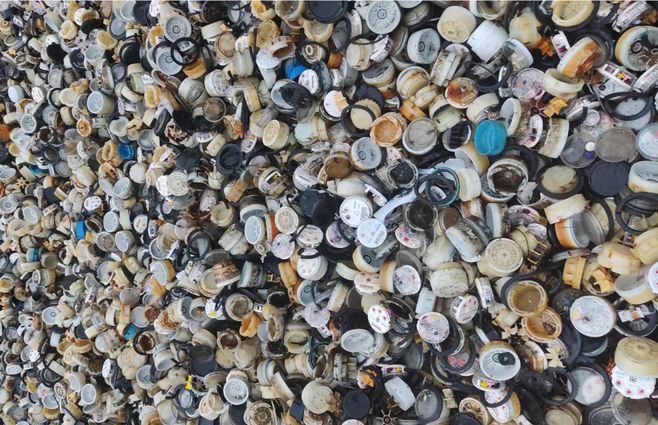 Foto cedida a Subrayado. Restos de contadores (plásticos) encontrados en Rivera.